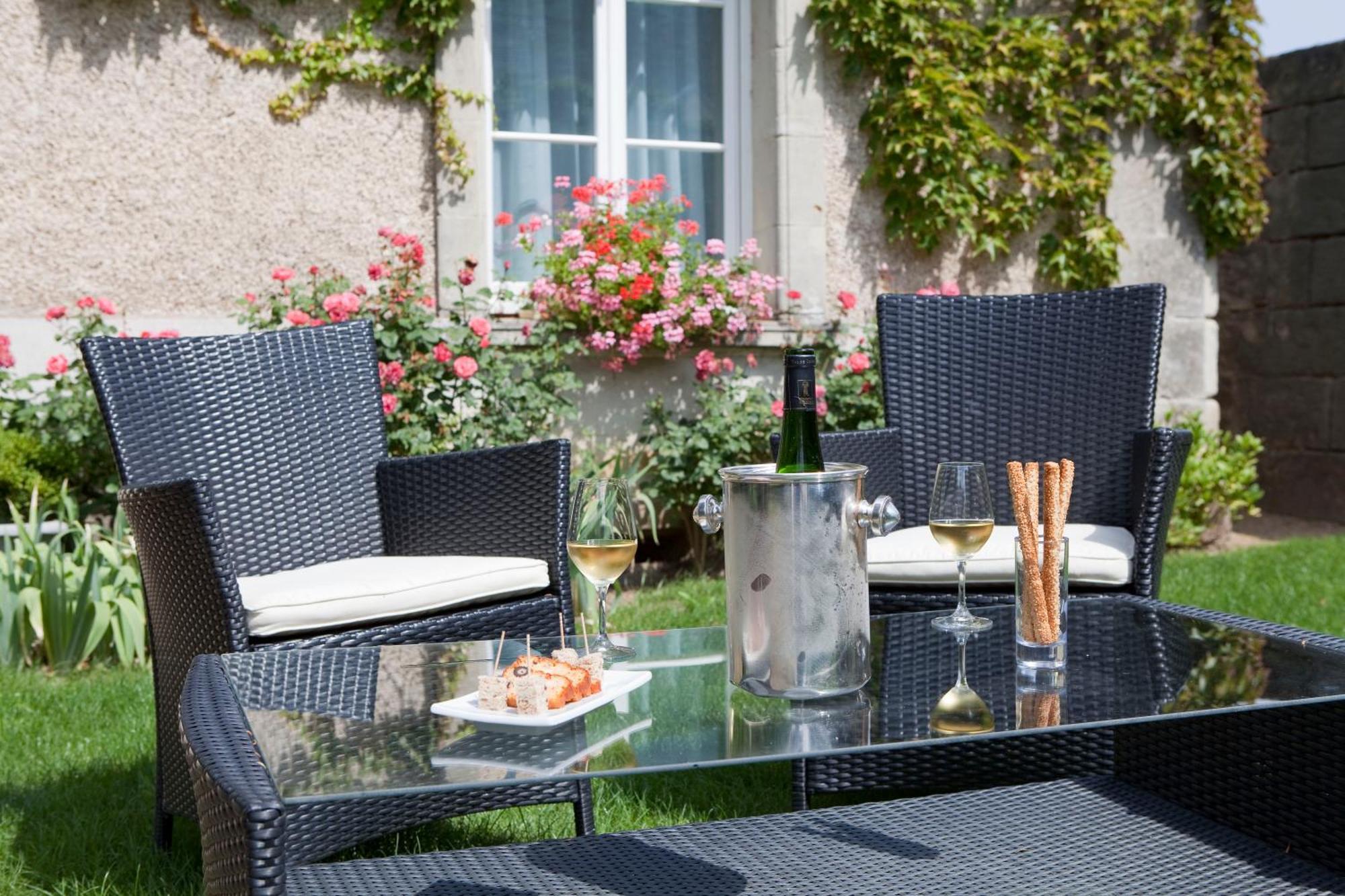 Logis Hotels Restaurant La Mere Hamard Semblançay Εξωτερικό φωτογραφία